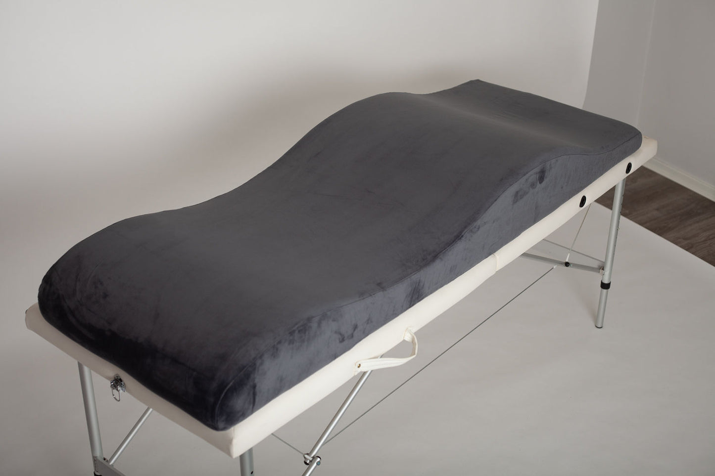 Grå skönhetsmadrass i memory foam